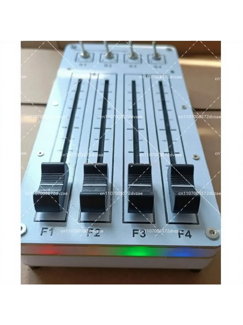 4 Channel 100mm Sliding Fader  - Audio Music Software recensione e prezzo